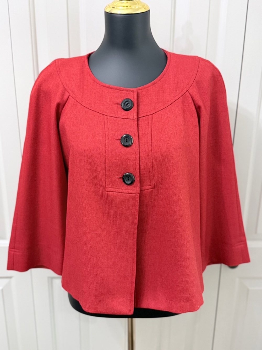 Perceptions NY Red Textured Jacket Cropped Button Front Blazer Size 12 - Picture 2 of 10
